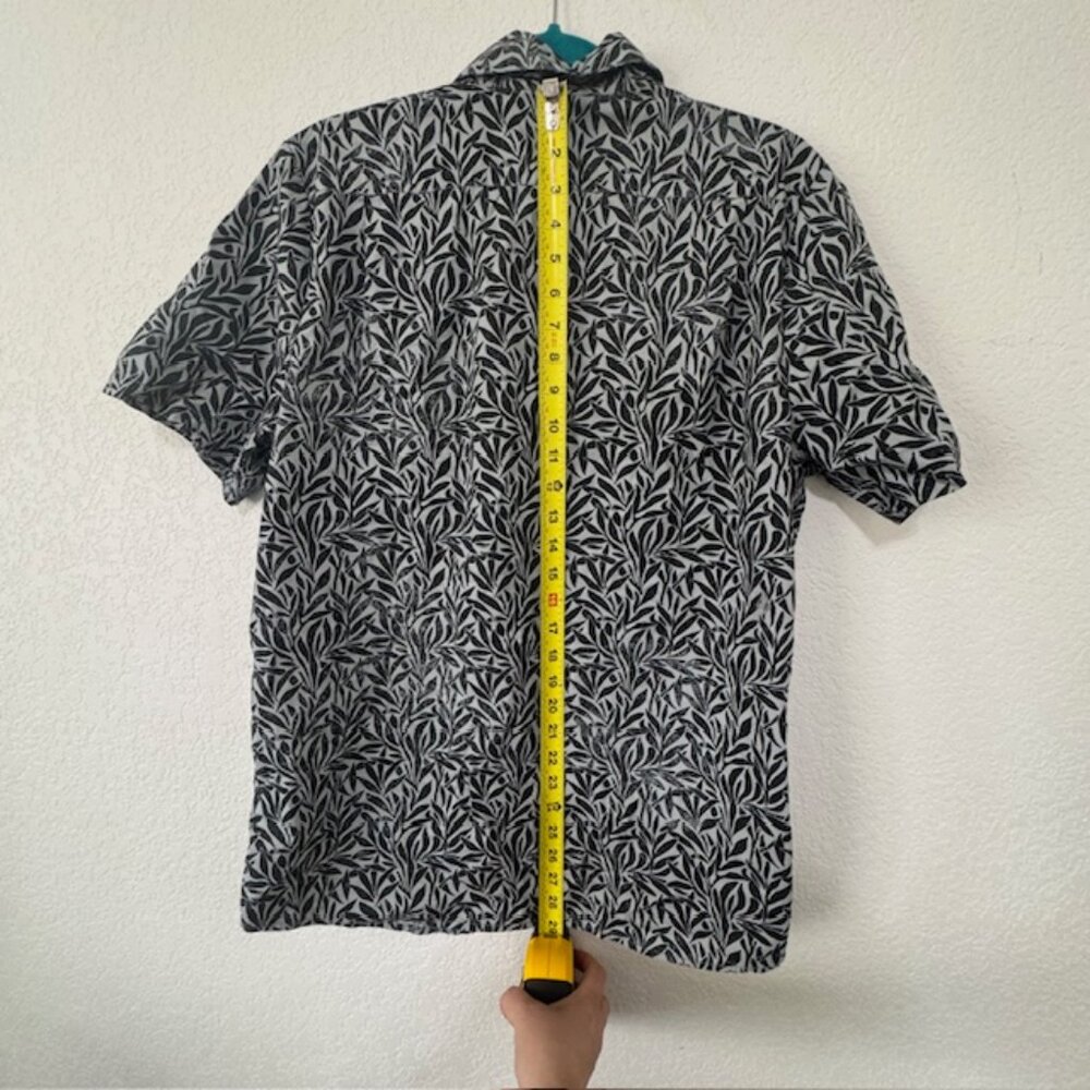 Volcom Men's Falling Leaf Classic Fit Button Up B… - image 4